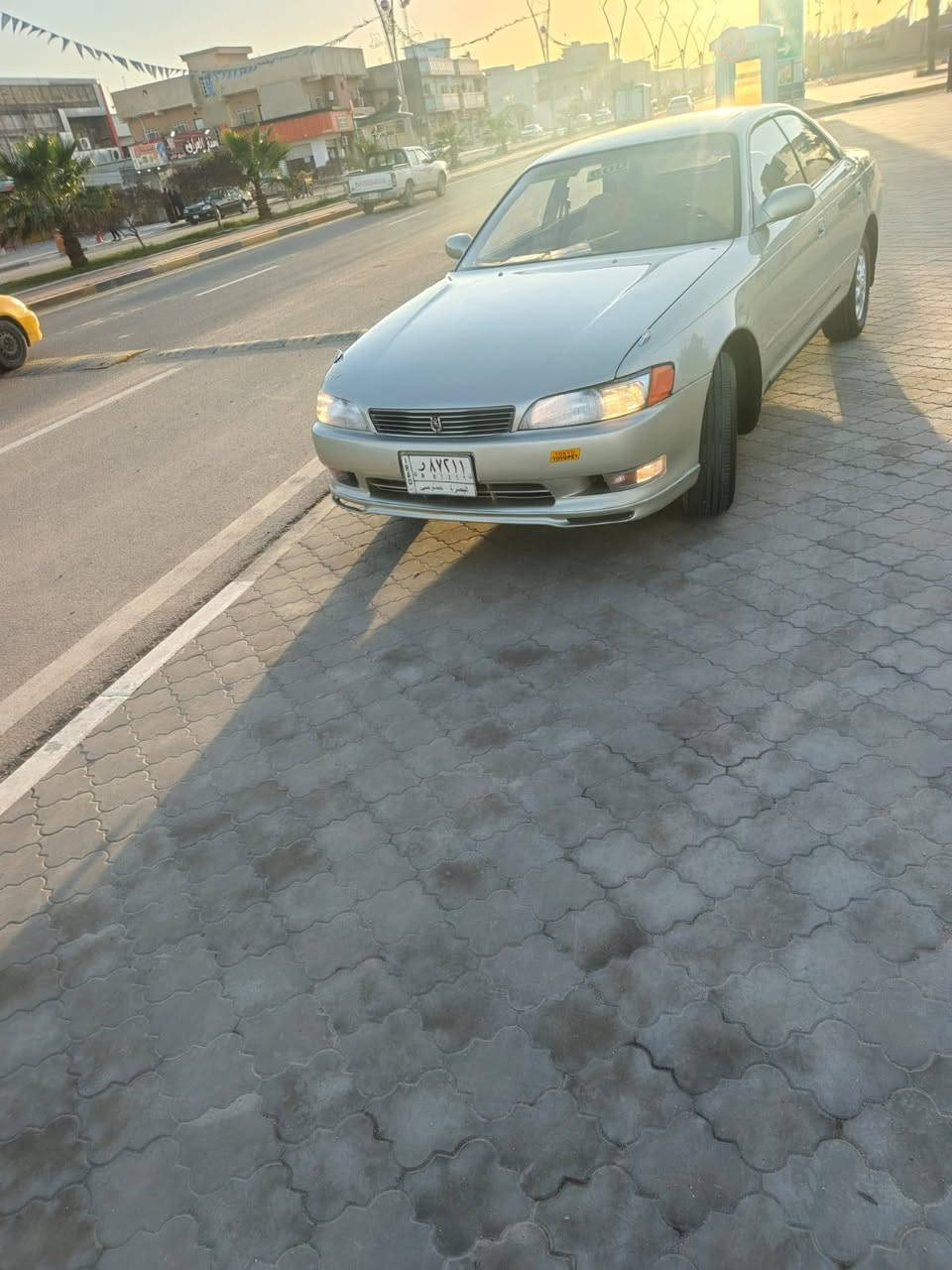 السلام عليكم مارك نفخ لون ذهبي موديل 93 مكينه اثنين ونص  كفاله  باسمي سياره مشروع  عنوان البصره***********
