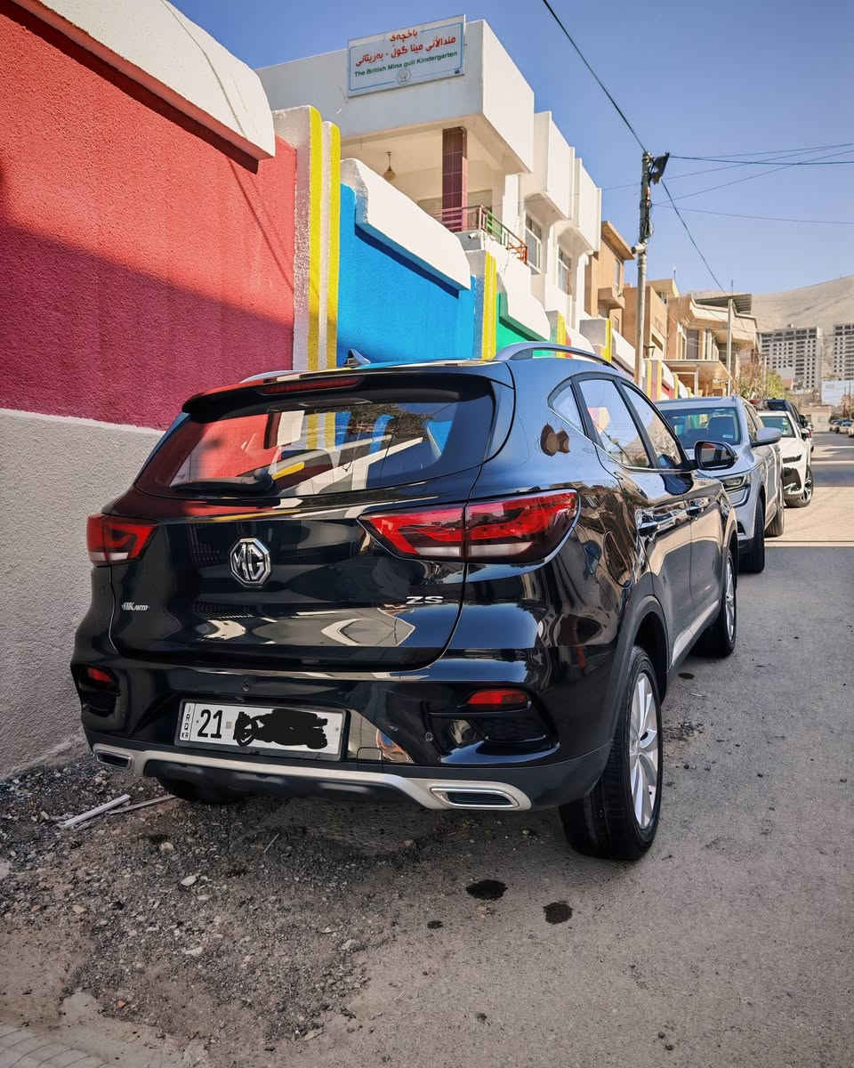 Mg zs 2023
زەمانی 3 سالی گیڕ و مەکینە و کارەبای
43.000 ڕۆشتوە
بێ بۆیاخە
3 پەلەی هەیە پەیوەستی بە (pdr) هەیە
نرخی 115$ معامەلەیەکی برایانە
بۆ پەیوەندی ***********
مکینه 1.5چوار بستۆن محسن مواصفات كۆنفۈرد 
مواصفات خلیجی،به صمه، بریک بصمه، ئۆتۈ هۆلد، لایت زینۈن، ویلکپ ۱۷، ئیشاره تی سەر ئاوينه، شاشه و کامیرا، حساسات، تبرید مرکزی، تولی صقف، تحديد 
سرعه، ئەی بی ئیس، ئیرباگ، قوە حصان ۱۱۸.
 شوین سلیمانی

