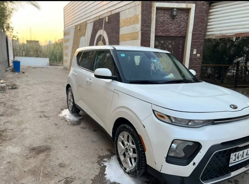 كيا سول وارد امريكي كفالة عامة ماعدا الدعاميات من الصبغ والضربة محرك 2000دوش موديل 2020 اللون ابيض صدفي  رقم الهاتف *********** رقم بصرة إنكليزي سنوية جديدة
