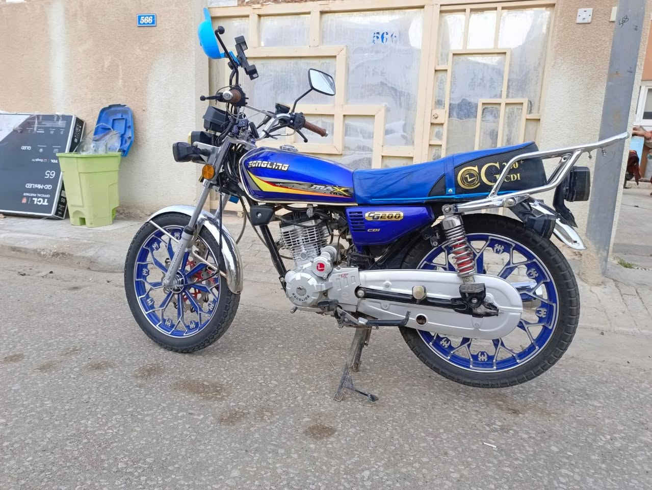 السلام عليكم دراجه سيفان 2025الدراجه زيرو ماماشيه بعده اوراق سكنر المحرك 5كير 200سيسي الدراجه نضيفه شوفت عينك تجي تفحصه وتشوفه وتقتنع بيه وما متعوبه اشتريت سياره وما احتاجه بعد السعر خاص مكاني كربلاء


**إذا كنت صاحب هذا الإعلان وتريد حذفه لأي سبب، رجاءا أرسل رسالة إلى الدعم الفني**