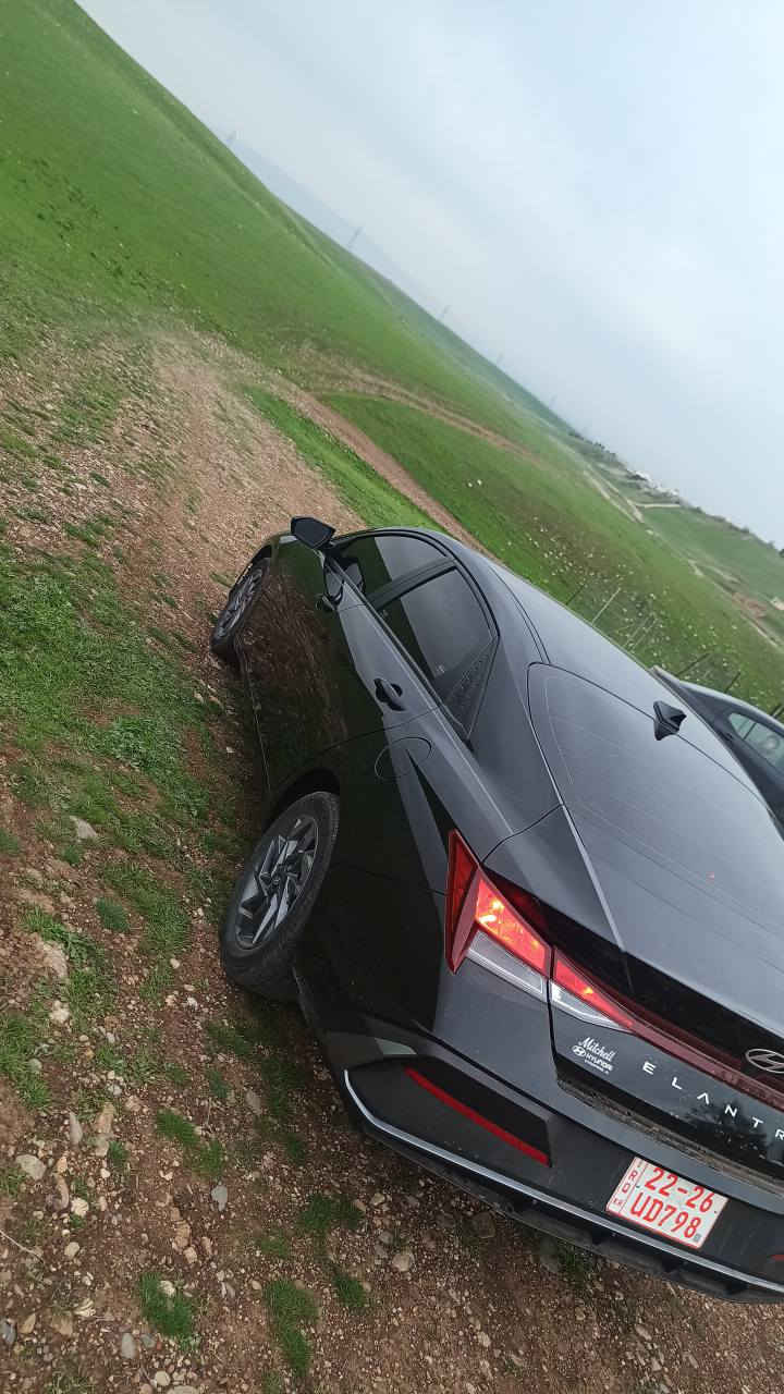 السلام عليكم 
للبيع هونداي النترا اسود 2024SEL
موصفات  نص فول
محرك 20
ماشي 23 الف ميل 
السيارة بدون سبغ بدون تعديل 
ارياك بس ستئرن طاك راجع سيستم
سياره بدون شخوط و رصعات و بقصات 
سياره بدون رقم ترقيم شمالي فقط 
تكلفة رقم 11.5 ورقه ونص
ملاحظة لينك الحادث👇
https://bid.cars/en/lot/1-69603475/2024-Hyundai-Elantra-KMHLM4DG1RU670089
اي استفسار عن سيارة خاص او واتساب مفتوح 

السعر 148وه ره قه ومجال 
اخوكم شلال كوردى
*********** واتساب اتصال 
عنوان أربيل معارض السيارات شارع 100 أربيل, العراق
