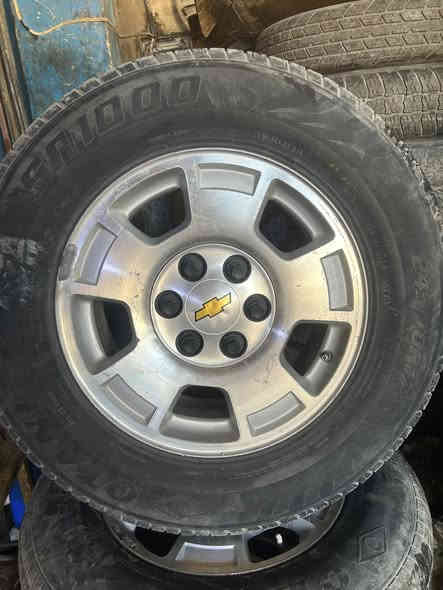 السلام عليكم 
تخم ويلكب ١٧ كامل هوه والتايرات والكبات 
بدون تصليح بدون عواج 
 سعره 300 الف (متوفر بيع وشراء ومراوس )   
***********
