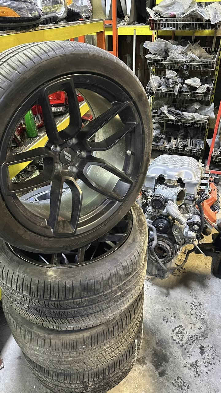 تفصيخ جارجر    SRT( وايد بدي) 2022
جارجر 5.7 (دايتونا )  2023

شركة زياد الهنكاري 

 العنون :  بغداد _الكراده _قرب كراج 2000

***********
***********
