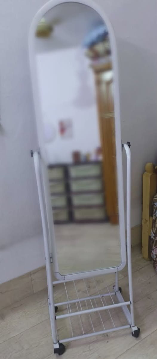 مرايا نظيفه جديده ما بيها اي شي ب15 بيها مجال العنوان بغداد الزعفرانيه


**إذا كنت صاحب هذا الإعلان وتريد حذفه لأي سبب، رجاءا أرسل رسالة إلى الدعم الفني**