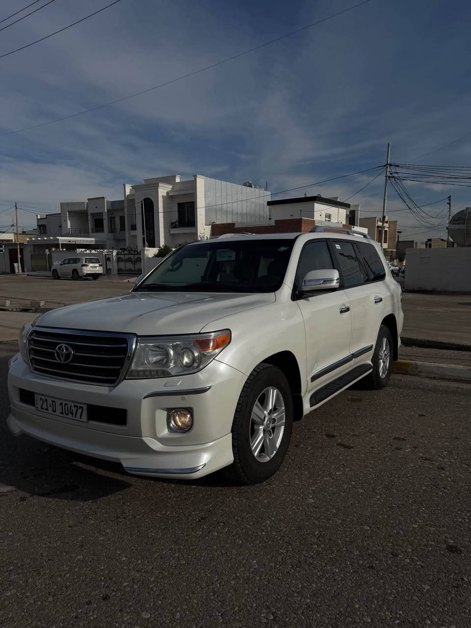 سيارة ماشية ١٧٠ الف كيلو متر سنوية جديد سيارة كلين و فول مواصفات و سيارة كلش جديد سعرة ٣٨٥$ رقم صاحب سيارة *********** كركوك, العراق
