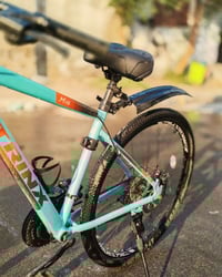 للبيع بايسكل ترنكس الأصلي غير مستخدم جديد   الحجم 27.5   المعدن ألمنيو...