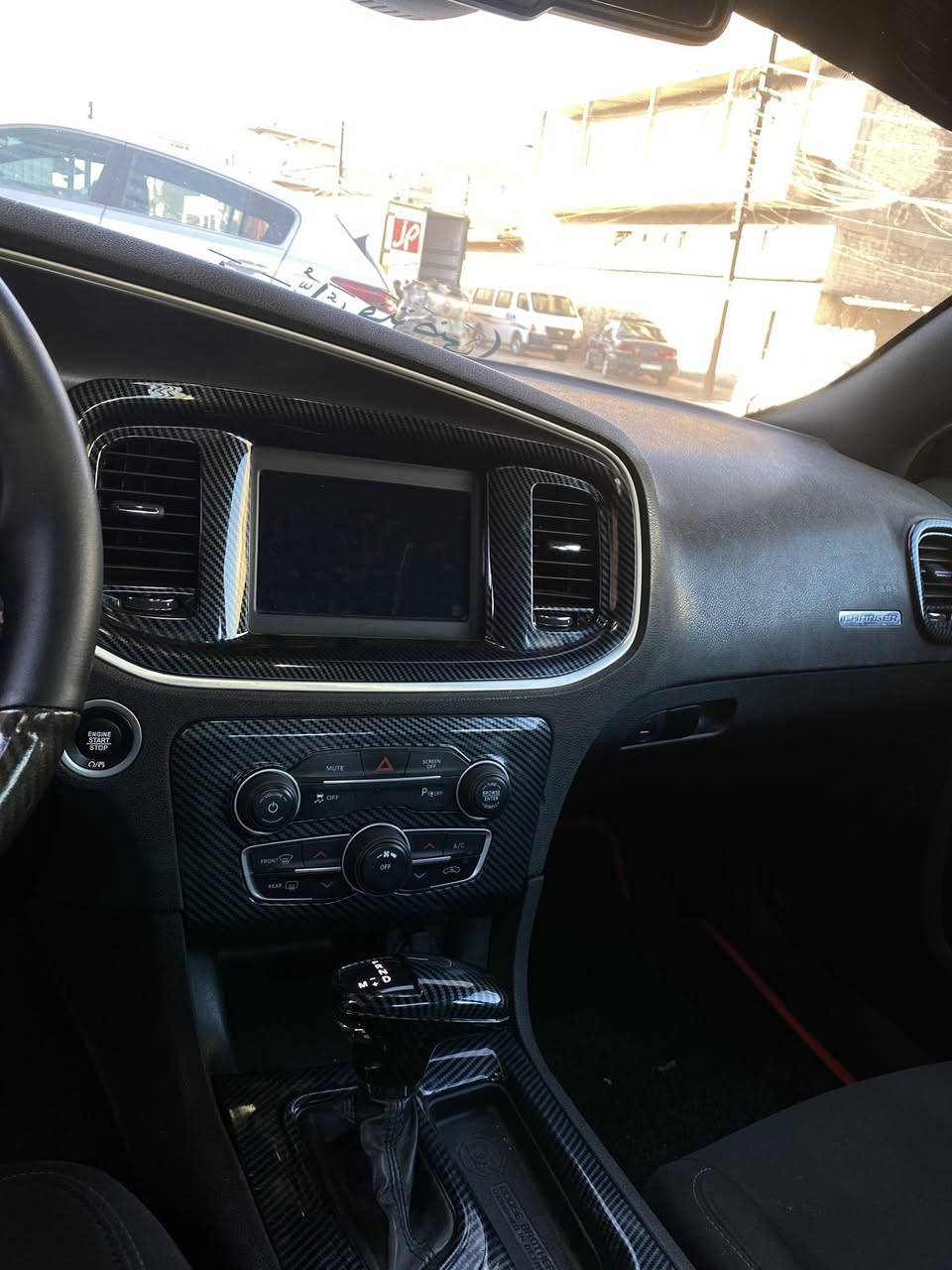 سلام عليكم چارجر موديل 2020 سياره اخت الزيرو ماكو بنضافتها ابد حادثها جاملغ وبنيد وحافه الشاصي سياره عليها تزويدات مصروف عليها اكثر من سعرها داخل كله كاربون فايبر يدات كاربون دشبول كاربون صالنصات كزوزات دفيوزر ماشيه 66 وين اكو هيج مشي بهاذا الموديل تحويل مباشر عنوان بغداد المشتل *********** وهذه الرقم الثاني واتساب ***********السعر 200وبيها مجال
