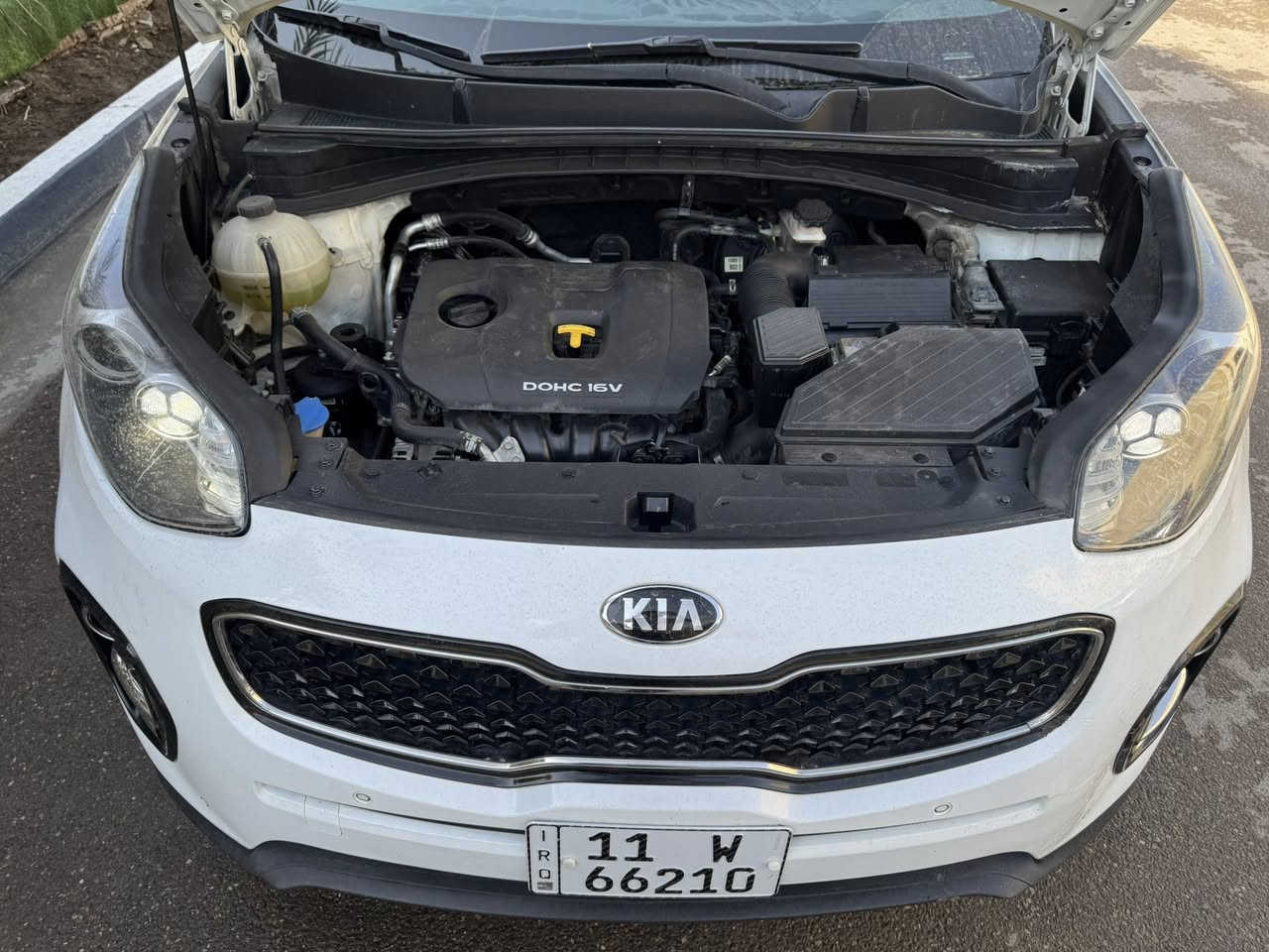 للبيع كيا سبورتاج خليجي  2017 محرك 2000 دوش بلادي بدون فتح بدون اي خلل 
كير بلادي 
مواصفات الجيتي لاين بس عدا البانوراما 
بصمة ابواب وتشغيل ومري شفط وترحيب اوتو
داخله لون حمصي جلد وخمل وكشنات الاماميه ثنينهن فول تحكم كهرباء
حساس امامي وخلفي وكامره دوراه
تبريد منفصل شاشه
سماعات ماركه JPL
سايد بريك دكمه ونضام نزول واتو هولد وضعيات قياده
لد نهاري ولايت زنون
شاحن موبايل واير لس
السياره بدون اي ضرر لاصبغ لابارد لاحالوب بدون فتح بدون تبديل كله بوضع الشركه وماشيه 89 الف كيلو وادامه كامله بدون اي نقص 
رقم بغداد انكليزي وهزه جديده باسمي وتحويل مباشر 
سعر 177 مجال بسيط 
مكاني بغداد البنوك
***********
