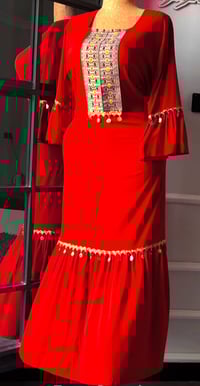 خياطة وتنفيذ كافة الموديلات ✂️ متوفر أقمشة حسب الطلب 🌸 تحجزين الموديل،...