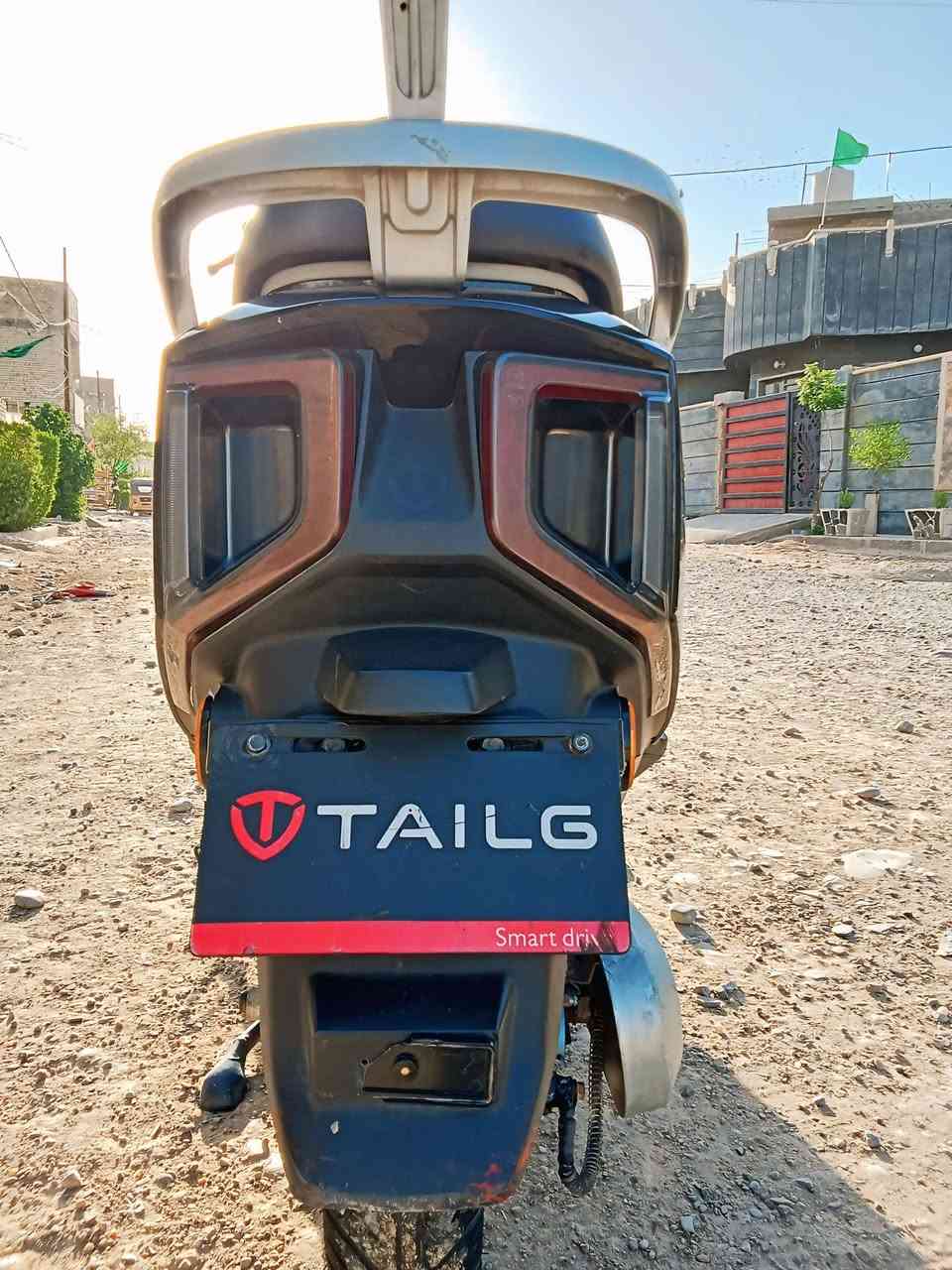 دراجه شحن TAlLG  للبيع او مراوس بدراجه بانزين   واتساب ***********
