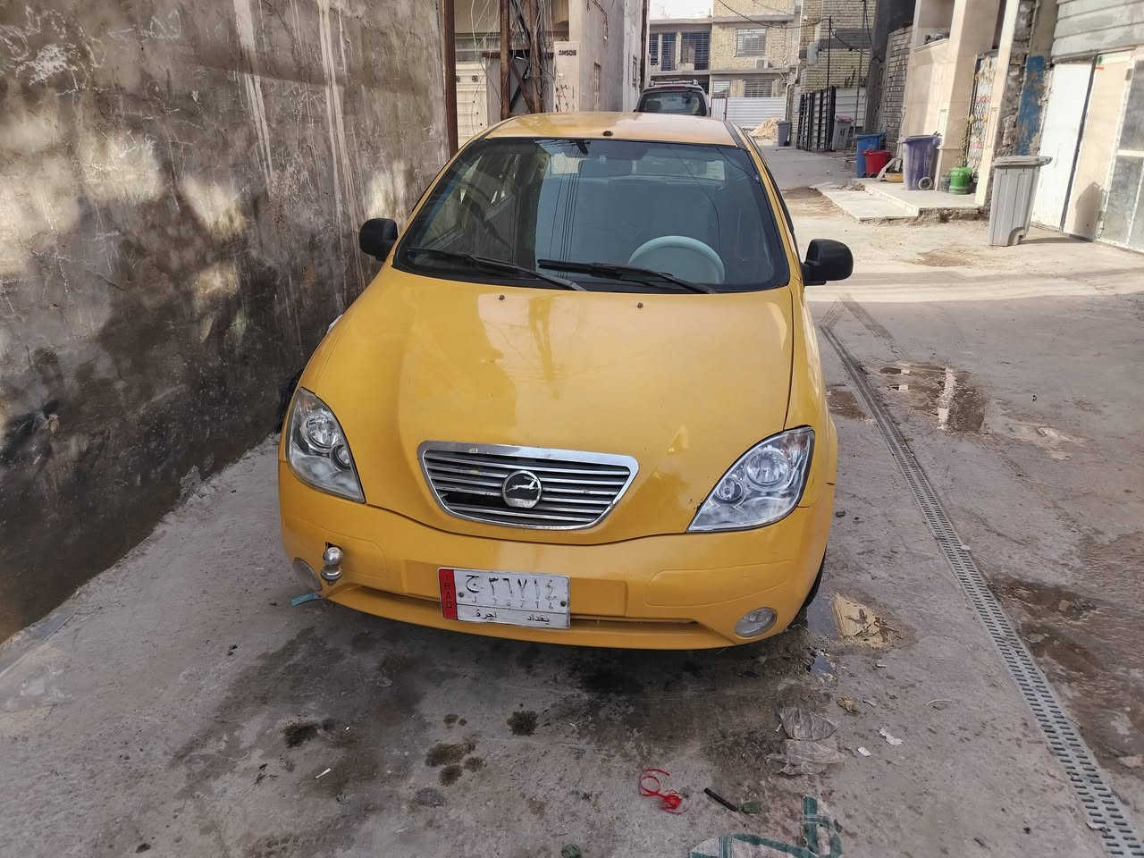 سلام عليكم طيبه موديل ٢٠١٥ سياره جديده بمعنه الكلمه كير محرك تخم تاير كله جديد الكشر كفاله عامه عده جملغ امامي مصبوغ بدون دوخل شواصي لا فطر ولا لحيم السعر ٣٩ وبيه مجال حك الجيه العنوان بغداد البياع الشرطه الخامسه التصال على رقم ***********
