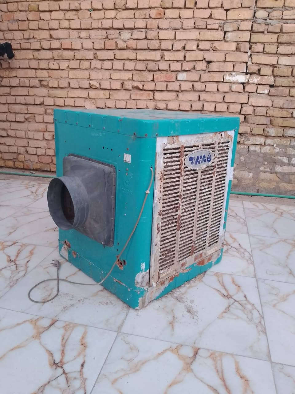 سلام عليكم مبرده للبيع عنوان حي شهداء سايدين سعر 100شرط شغاله ***********
