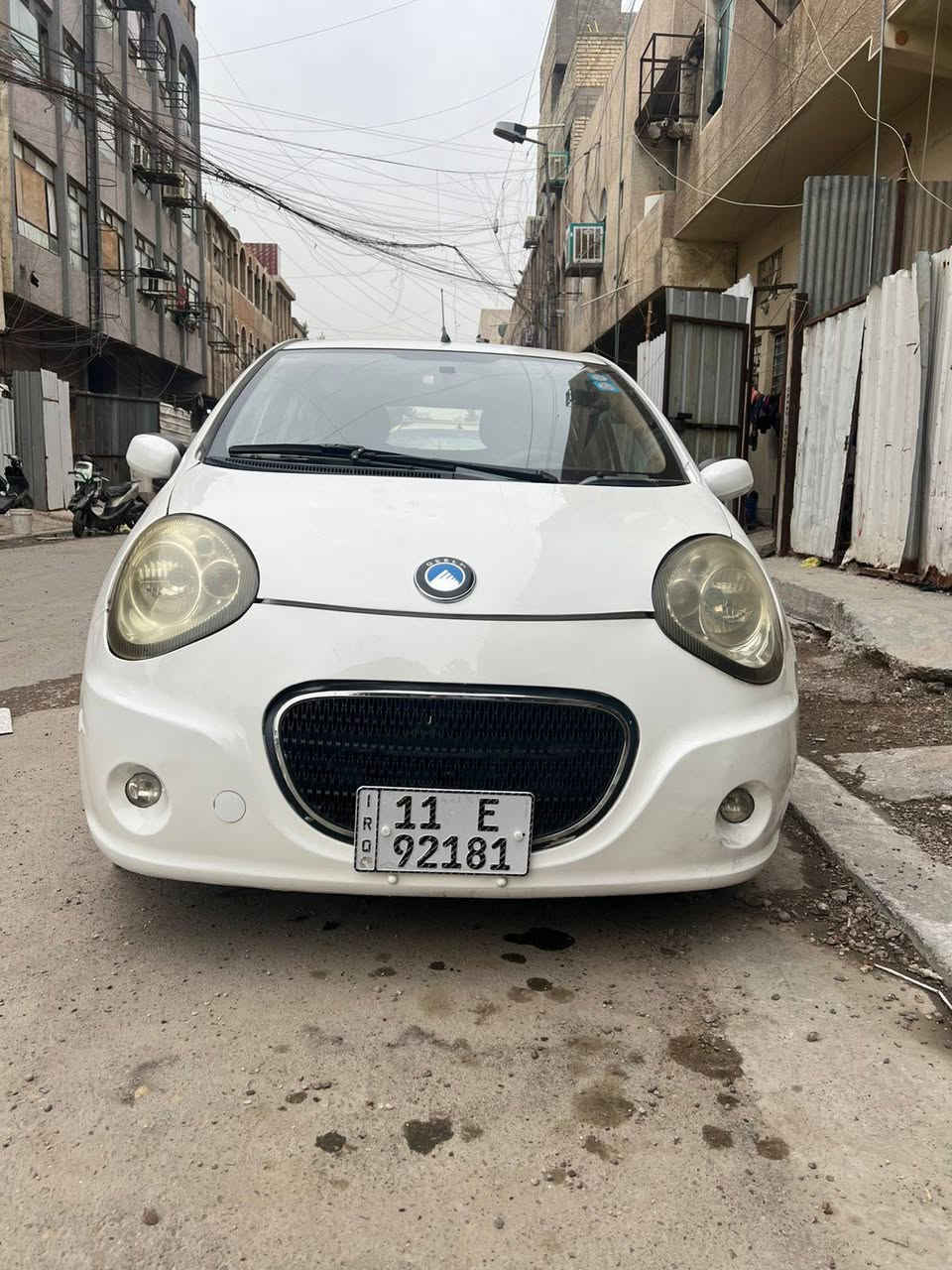 يا الله باندا للبيع موديل ١٣ كير مكينه صدر خير من الله كشر سياره مصبوغة داخلها نضيف مدوشمه شاشه سياره كامره بيها تخم تاير نضيف سنويه جديده رقمها انكليزي مكان سياره بغداد الاعظميه السعر ٤١ اتصال ***********
