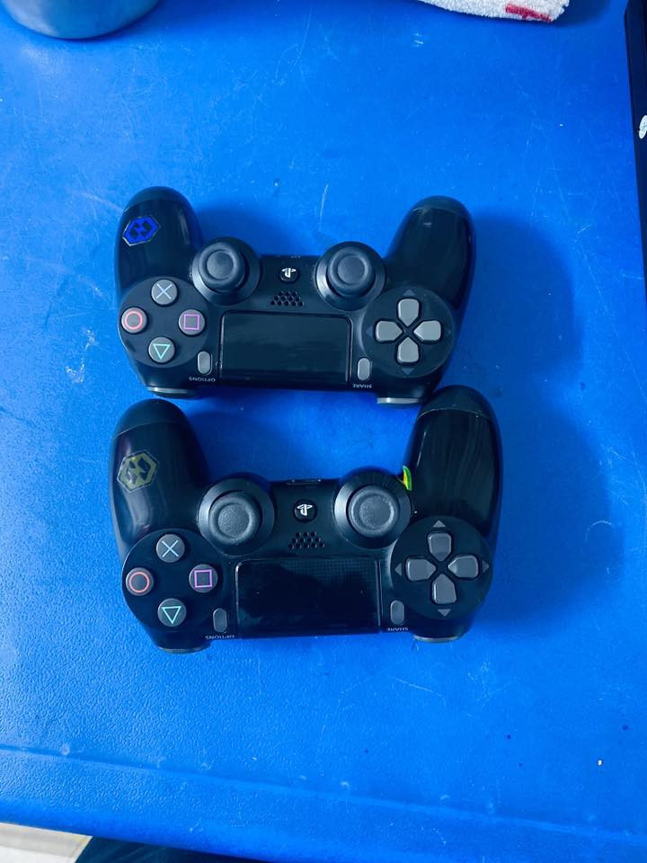 للبيع السعر230 وبي مجال
بلي فور سلم مامفتوح وشرط ليبل موجود وتعال وفحص مامستخدم هواي صار شهر من جبته
ويا الكارتونه مالته

يدات اثنين وحده اصليه وثانيه تجاريه بس لبطاريه مالتها عطلانه لازم تخليها علا شحن اله تشتغل

ذاكرة:500 

آخر تحديث 

اونلاين

جميع الملحقات موجوده 

وشرط تفحصه يمي وتشوفه عجبك الف عافيه

ويا هديه:قرص gta


**إذا كنت صاحب هذا الإعلان وتريد حذفه لأي سبب، رجاءا أرسل رسالة إلى الدعم الفني**