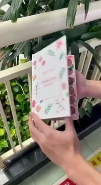 باليت مكياج • ٢٤ ظل • توصيل