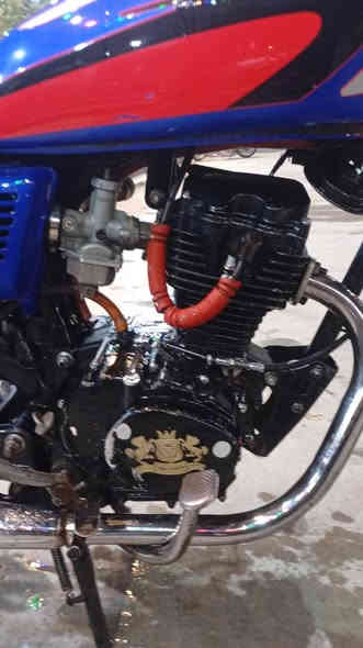 يابا السلام عليكم ماطور ايراني للبيع خمس تسعات المكينه شرط هي سوداء ما طول نظيف قدامع السعر 275 ابي مجال مال واحد متوازي وصلون على هذا الرقم ***********
