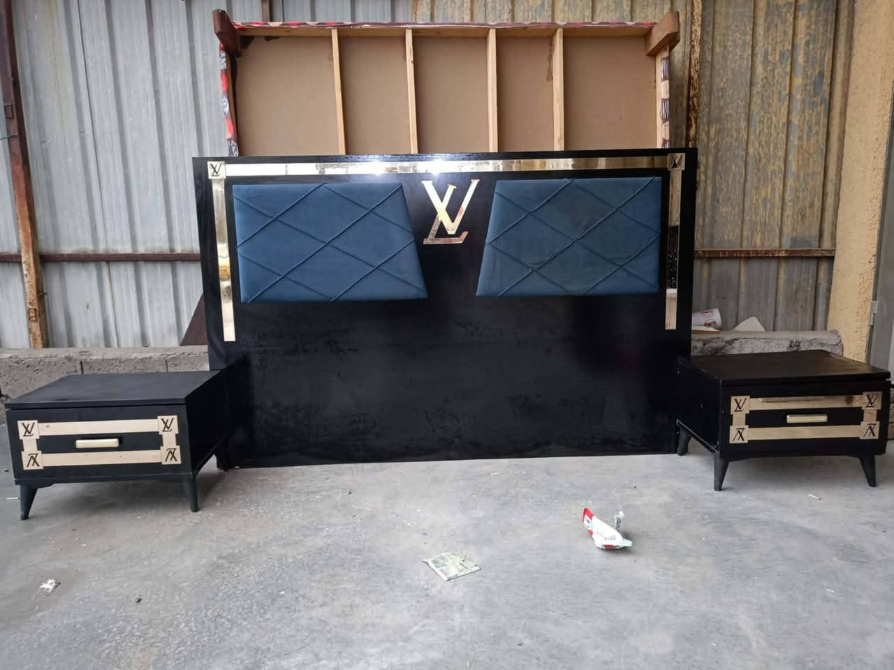 غرفة تركي 🇹🇷 مستخدام 5قطع  ✨✨
نضافه 90 💯
نظام سلايت 💖
السعر 400💖💸
مع شد🪛 ونقل 🚚  مجاني  داخل بغداد  محافظات بكروه


**إذا كنت صاحب هذا الإعلان وتريد حذفه لأي سبب، رجاءا أرسل رسالة إلى الدعم الفني**