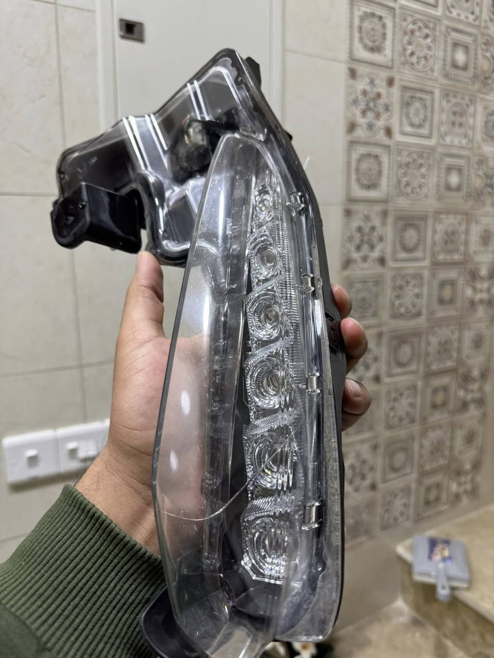 السلام عليكم
بروجكتر كورلا 17-18 امريكي صفحه اليمنه قيم واخذ


**إذا كنت صاحب هذا الإعلان وتريد حذفه لأي سبب، رجاءا أرسل رسالة إلى الدعم الفني**