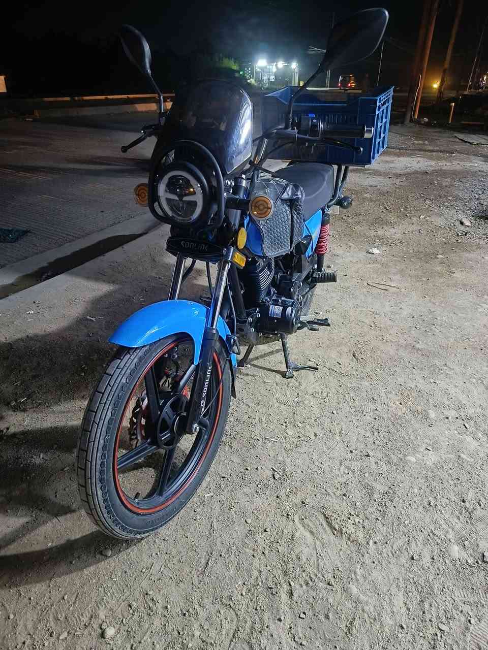 السلام عليكم دراجه نضيفه بعدها زيرو ماشيه 300وربعه وربعين يعني بعدها زيرو مماشيه  موديل 2025 
دراجه مال جناي مكاني صويره اوراق كامله سعر 975وبيها مجال حك جيه للاستفسار اتصل ***********
