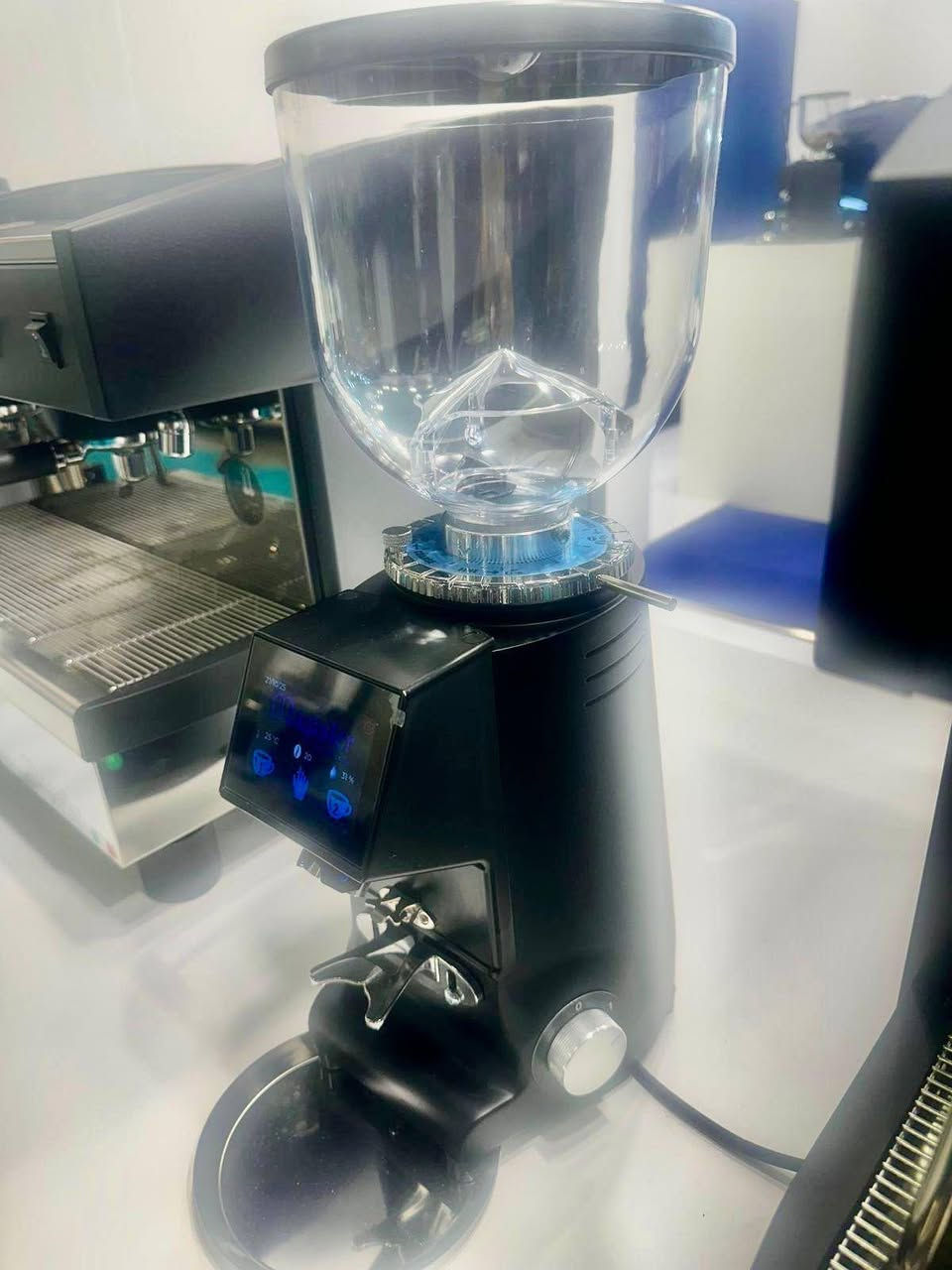 لليوم الورد والياسمين و الخير 🇮🇶
 قريبا وصل وجبة جديد مكائن قهوة ايطالية موديل حديث ٢٠٢٦ شركة  Magister ايطالية 🇮🇹
سنكل فيز 
٣ فيز
دائما نتميز بكل جديد وبتحدي أسعار
عراق - السليمانية 
📍العنوان : مقابل تيرمينال سليمانية 
التفاصيل
*********** 
WhatsApp: 00393899265052

#سليماني #بصرة #بخداد #نجف #كربلاء #اربيل #ايسكريم #كيك #ايطالي #ديالى #دهوك #العراق
