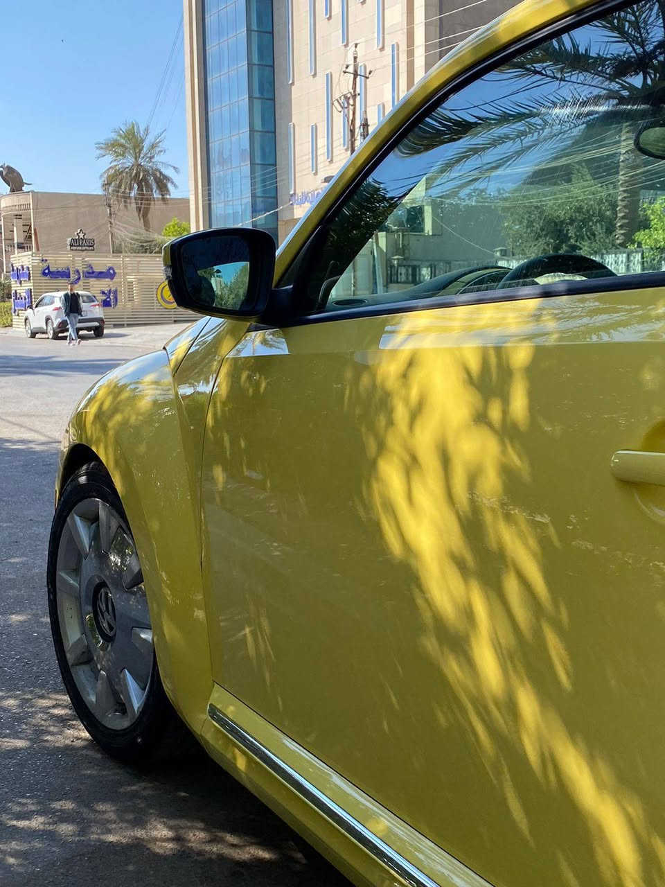 السلام عليكم للبيع فولكس واكن بيتل 2012 فول مواصفات عده البنرامه محرك 5 سلندر 2500 مكينه وكير جدد تبريد ثلج حداديه جديده تخم تاير جديد بصمه دمام بلادي كشنات جلد سياره جديده بشكل وجاهزه عل آخر حبايه حادثه موضح بصوره بيهه صبغ مكانات بدون دواخل السعر 98 
***********
