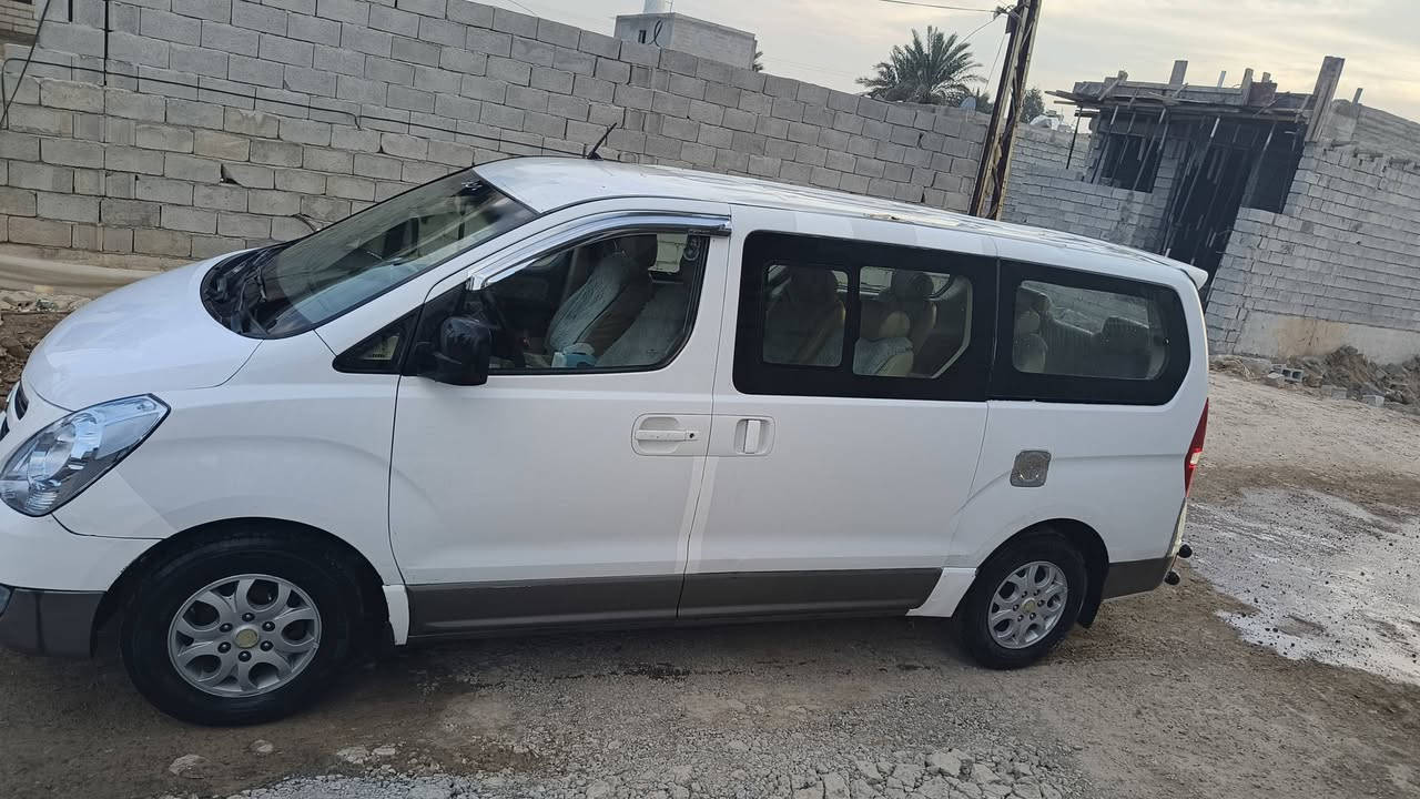 سلام عليكم ستاركس للبيع موديل 8
هزه جديده رقم دولي 
تخم تاير جديد 
مكينه كير خير من لله 
تبريد ثلج 
مكان ديالى 
السياره مكفوله كفاله عامه من الضربه 
السعر135وبيها مجال للشراي
الرقم‏‪‏‪***********‬‏
