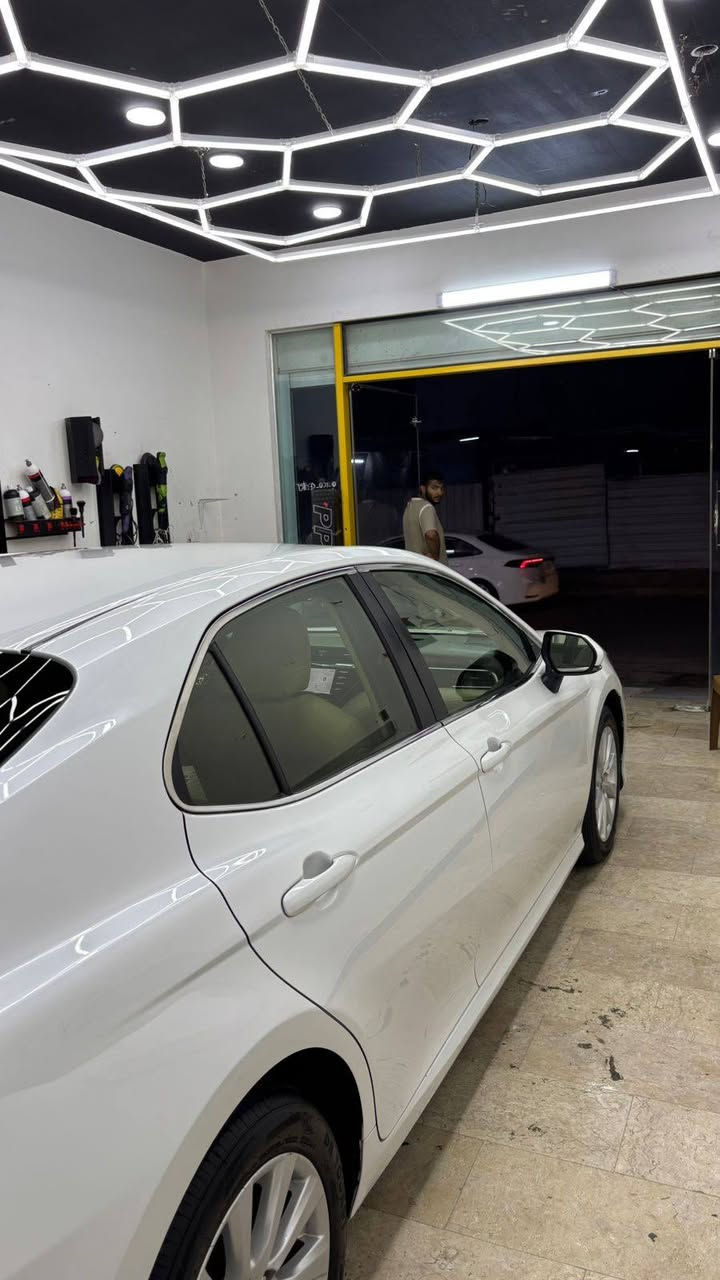 السلام عليكم
كامري 18 سردار 
Le السيارة ماشي 90 الف 
بيهة الدعامية الامامية صبغ 
وبارد بهلال الجاملغ الامامي اليسرة 

السيارة ما بيهة اي مصرف 

للاستفسار 

‭***********
السعر 
197 ورقة وييهة مجال
