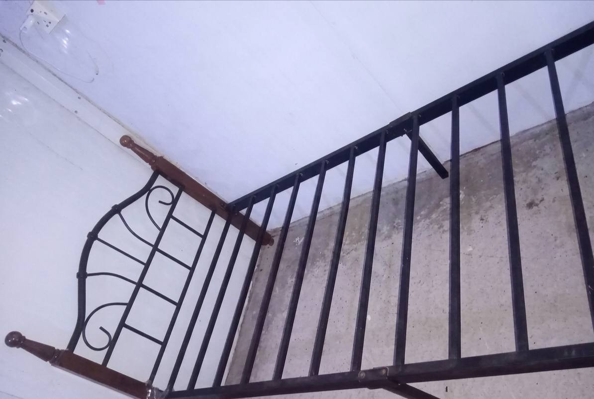 جرباية ام نفر للبيع مع مراية نفس اللون مابيهم شي فقط الجرباية بيها فطر من حافة ماشررلكم عليها بالصور👇👇، وامراية نضيفة بيها تعلاگات من ورا، السعر ٧٥


**إذا كنت صاحب هذا الإعلان وتريد حذفه لأي سبب، رجاءا أرسل رسالة إلى الدعم الفني**