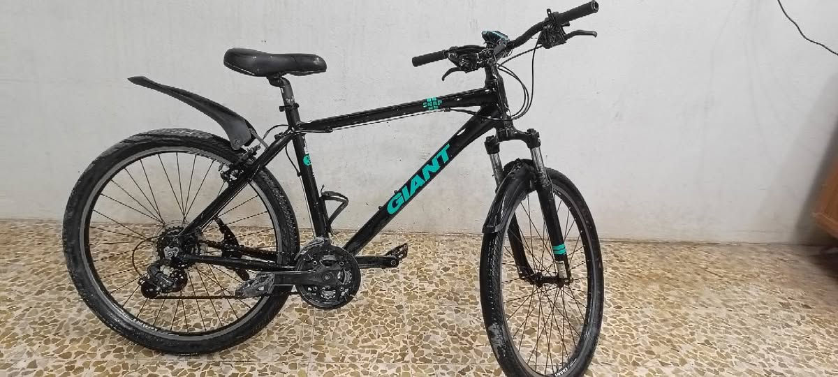 سلام عليكم باسكل جينت امريكي باله حجم 26 ما ناقصو شي نضيف استخدام قليل سعر 200
عنوان موصل ايسر حي زيونه سومر 
‏‪***********‬‏
