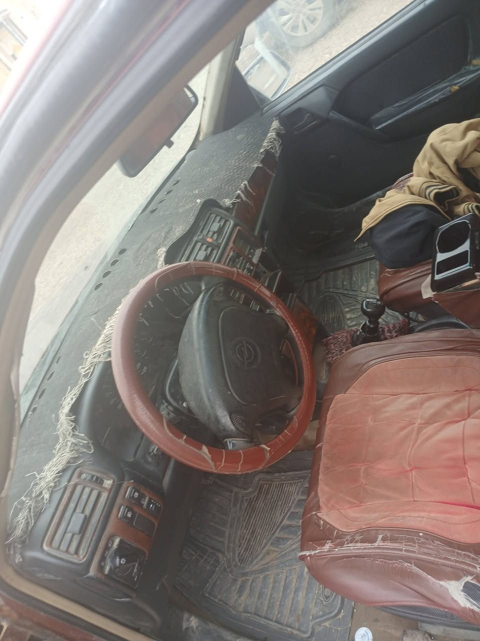 سلام عليكم 

اوبل فكترا للبيع 

موديل 91رقم انبار مكفوله 

للستفسار ***********
