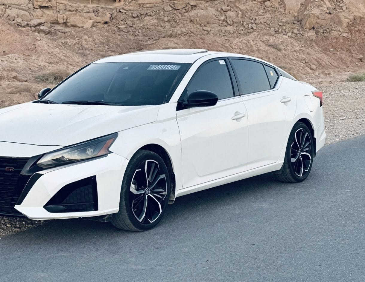 نيسان التيما 2024 امريكي
SR + بلاس 
-حساس مري
-رادار امام + خلفي
-شاشه كبيره
-فتحة سقف
-تدفئة كشنات
-تحكم ستيرن
-ويل ختم sr
-3 انظمه قياده سياره دبل بصمه 
وبيها هواي مواصفات معروف البلاس
الضرر جاملغ امامي صفحه سكن صبغ  
السياره ماشيه 20 ميل 
رقم بغداد جديد  بأسمي 
‏￼ بيع مستعجل سعر مناسب ￼***********
