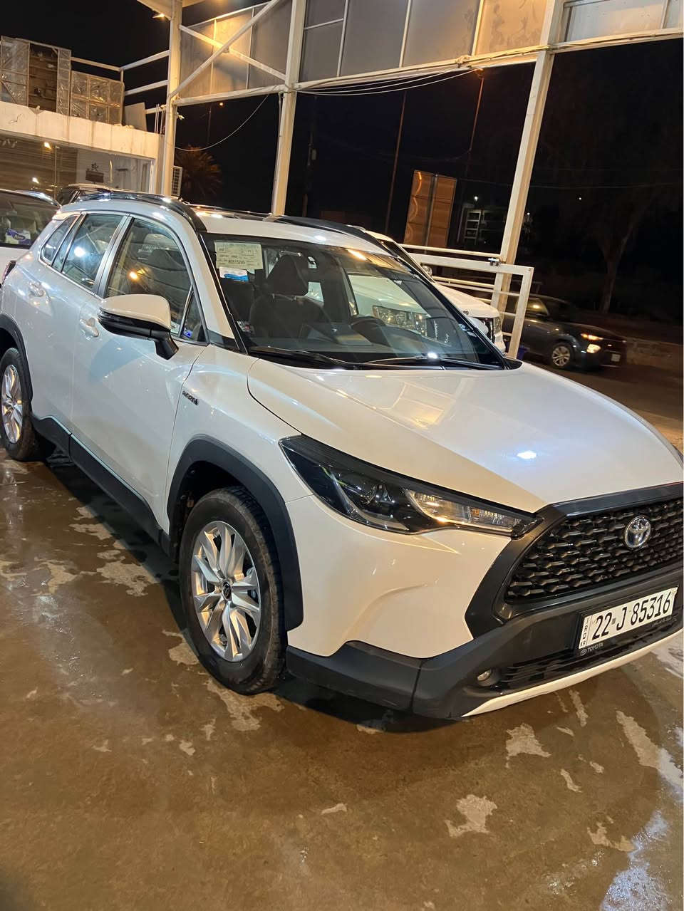 السلام عليكم،

للبيع تويوتا كورولا كروس (Corolla Cross) هايبرد.

🔴 المواصفات:

• الوارد: شركة SAS (وكالة).

• المحرك: هايبرد (اقتصادية جداً بالبنزين).

• العداد :27 كم فقط .

• اللون: أبيض صدفي.

• المواصفات الداخلية: شاشة، كاميرا، بصمة تشغيل، تحكم ستيرن، تبريد ثلج، داخل لونين مميز.

• حالة السيارة: السيارة نظيفة جداً وجاهزة 

💰 السعر:19,500$ (195ورقة) وبيها مجال بسيط للشراي.

📍 المكان: [اربيل ]

📞 للاستفسار: [***********] أربيل, العراق
