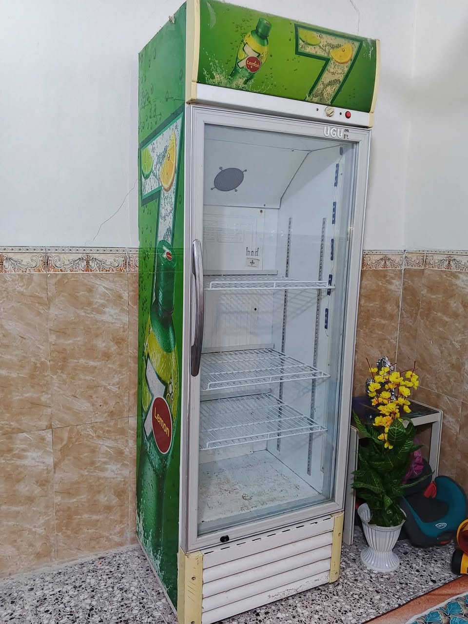 ادوات كافتريا للبيع
كابسة صاج درجه اولى على الغاز شعلتين فوق وتحت
شواية بركر نوعيه جيده كبيرة الحجم
ميز حديد
طباخ عينين استيل
ثلاجه عارضه تعمل وبحاله جيده
***********
الموقع حله حي الأمام علي عليه السلام
