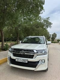بسم الله الرحمن الرحيم  السلام عليكم السعر 350 ورقه بيع مستعجل ماشيه 8...