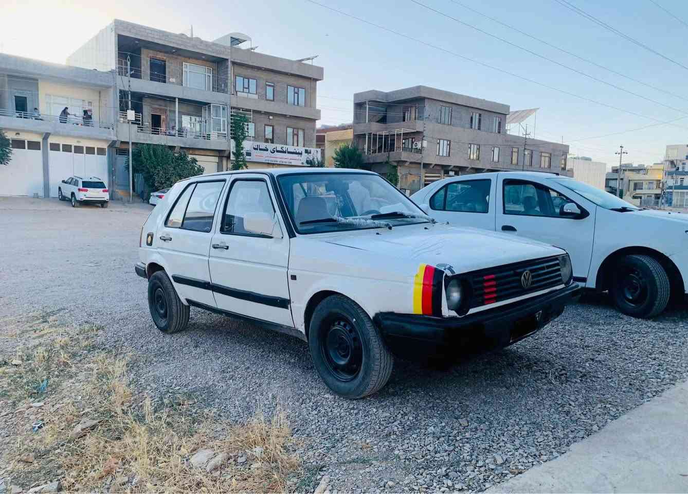 *********** موديل 92 بةشةرتي ئةوةلياتي هةبيت و مالي مةدةني نةبيت كيرومةكينةبةشةرت بيشو دواي توندو تولة كارةباي هةمو ئيش ئةكات تايةي تازةية دةعمو ليدراوي نية سيارةيةكي ريكوبيكة سعر ١٢ كةلا لة سليمانيم Singapore
