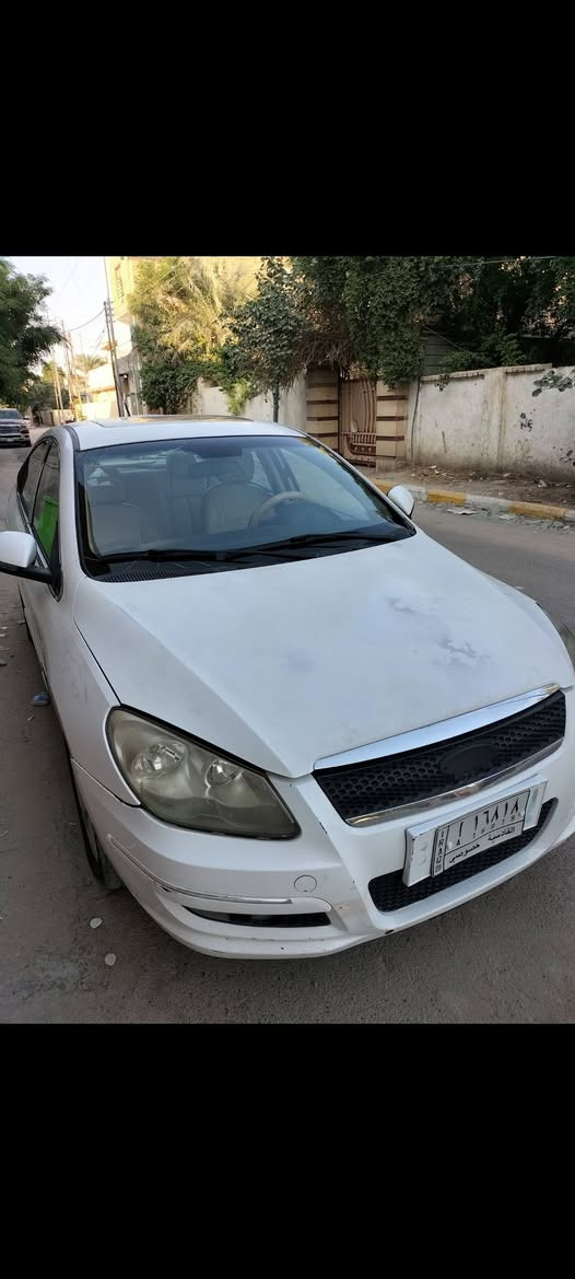 شيري a3 2013
السيارة مكفولة من الضربة والتبديل بيها رشات صبغ اثر تلگيط خياسات وبيها رصعات حالوب 
مكينة جديدة توني مبدلها 
مكاني ناصرية مركز 
السعر ب 47 وبيها مجال بسيط
للأستفسار الأتصال ع الرقم
***********
