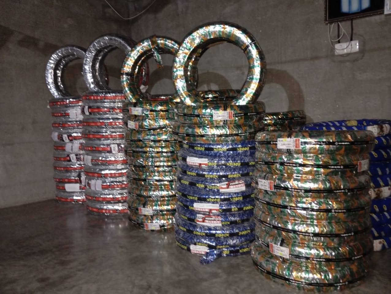 توفر جميع انواع تايرات دراجات نارية
افضل ماركات عالمية
صناعه فيتنامي انتاج سنه ٢٠٢٦
صناعه باكستاني ضمان انتاج ٢٠٢٦
يوجد خدمه توصيل جميع محافظات
عنوان بغداد دوره البوعيثه
لتواصل *********** واتس اب
