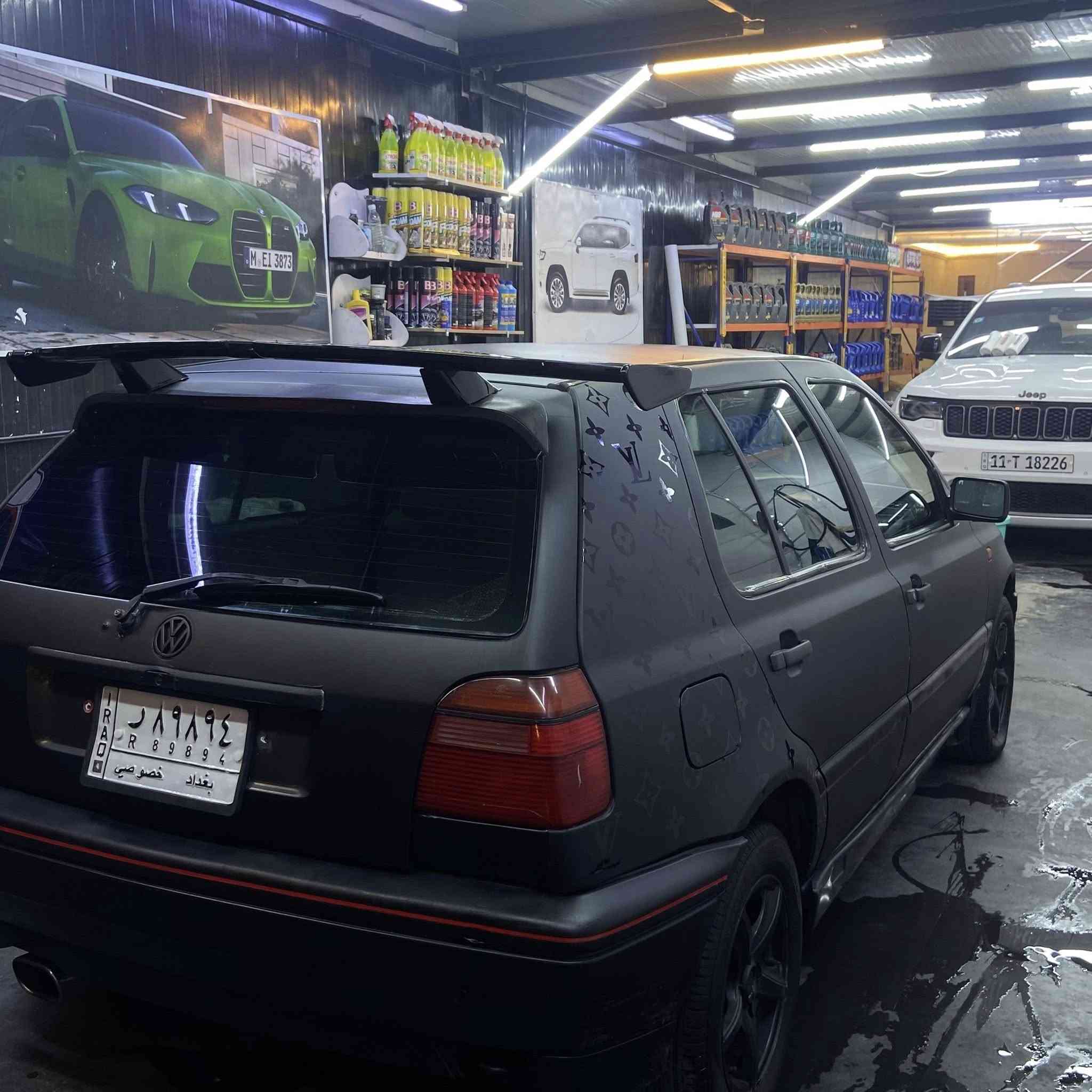 السلام عليكم حبايب من رخصه الادمن المحترم ..🖤
كولف محرك 2000 كير اوتو محرك وكير خير من الله موديل ١٩٩٢تبريد ثلج صدر امامي خلفي جديد تخم تاير قبل سبوع شاده جديد 
غرفتهه حلوه السياره مسجل سستم صوت كامل تخم سماعات سوني دمام خلفي
مغلفهه بل كامل فابلون اسود طافي تاركت ضمان سنه تجي اشوف السياره وبيك وخير وادلل 
السعر :49 وبي مجال حك الجيه 
غير متواجد على الفيس للاستفسار اتصل 
***********
مكان السياره العامريه او حي العدل مقابيل البدالهه
