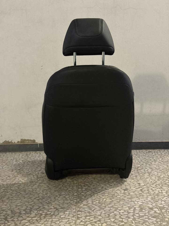 سلام عليكم كشن سايق مالاكورد جلد كهرباء نظافة ٩٠٪؜ مفتوح منه الايرباك فقط الكشن بلادي ممخيط

‭٠٧٧١ ٥٦٠ ٩٤٤٨‬ واتساب فقط
