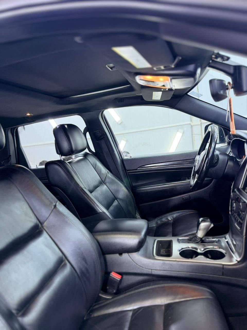 السلام عليكم
جيب 2018
وارد امريكي
عداد المسافة 72الف
مواصفات Limited
فتحة سقف
رادار خلفي
رادارات جانبية
كراسي جلد
كراسي مدفأة خلفي امامي
مانع تجاوز
اوتو استوب
استيرنك مدفأ
كشافات امامية
كراسي كهرباء
ميموري كرسي السائق خزن
كَير محرك مكفولات 
محرك 6 سلندر3600
حساسات خلفية 
جنطة كهرباء
تشغيل عن بعد
رقم بغداد
مكان السيارة الانبار فلوجة 
السعر 19000 السونار مرفق مع الصور
ترهم مراوس حسب القناعة
***********
***********
***********
