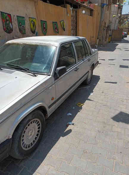 فولفو موديل 88
محرك ونجي اوكير نضيفات كهربائيات نضيفه 
*********** السعر 32 بيها مجال الطبين
السياره الحمدلله  تمشي الحال او عندي بيها خط
