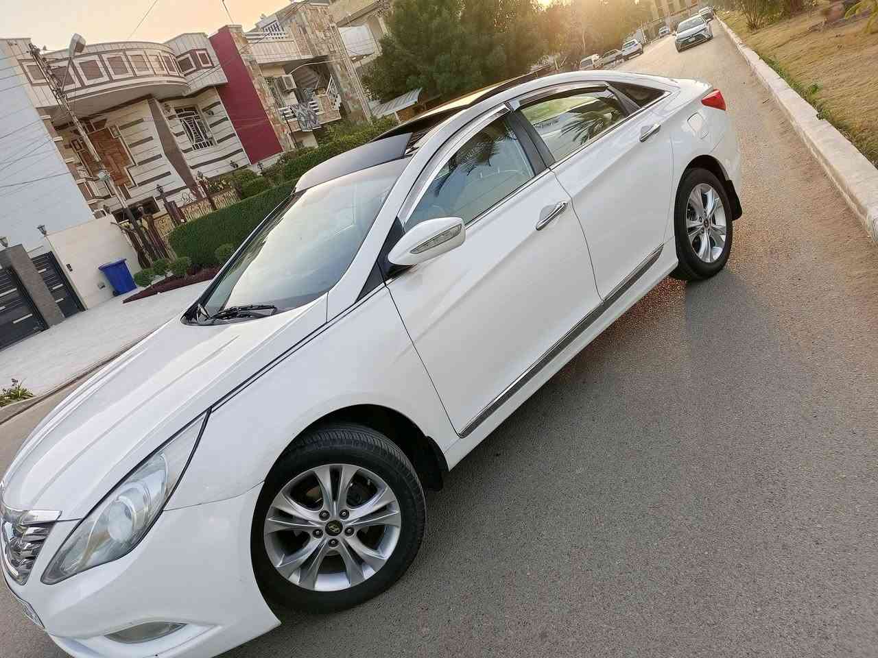 سوناتا 2011 شركة العامة بونرامه
بيهه قطعتين صبغ 

كير ومكينه كفاله 

صدر أمامي خلفي كفاله 

تدفئ تبريد كله جاهز 

كشنات كهربائي 

السياره باسمي 

العنوان بغداد السيديه
السعر ١٢٢ وبي مجال 

الرقم ***********
