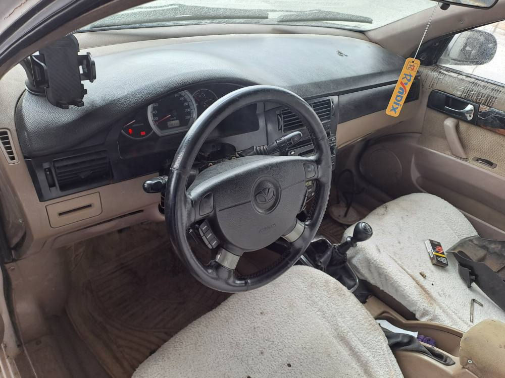 28$  أو بترا. دايو. ٢٠٠٥. كير مجينه.  ساردو كه رم شه رت.   سه نه وي  اصل.    ئارم. هه ولير. ايستنساغ اوليات به. شه رت. ***********. واستاب  28$ أربيل, العراق
