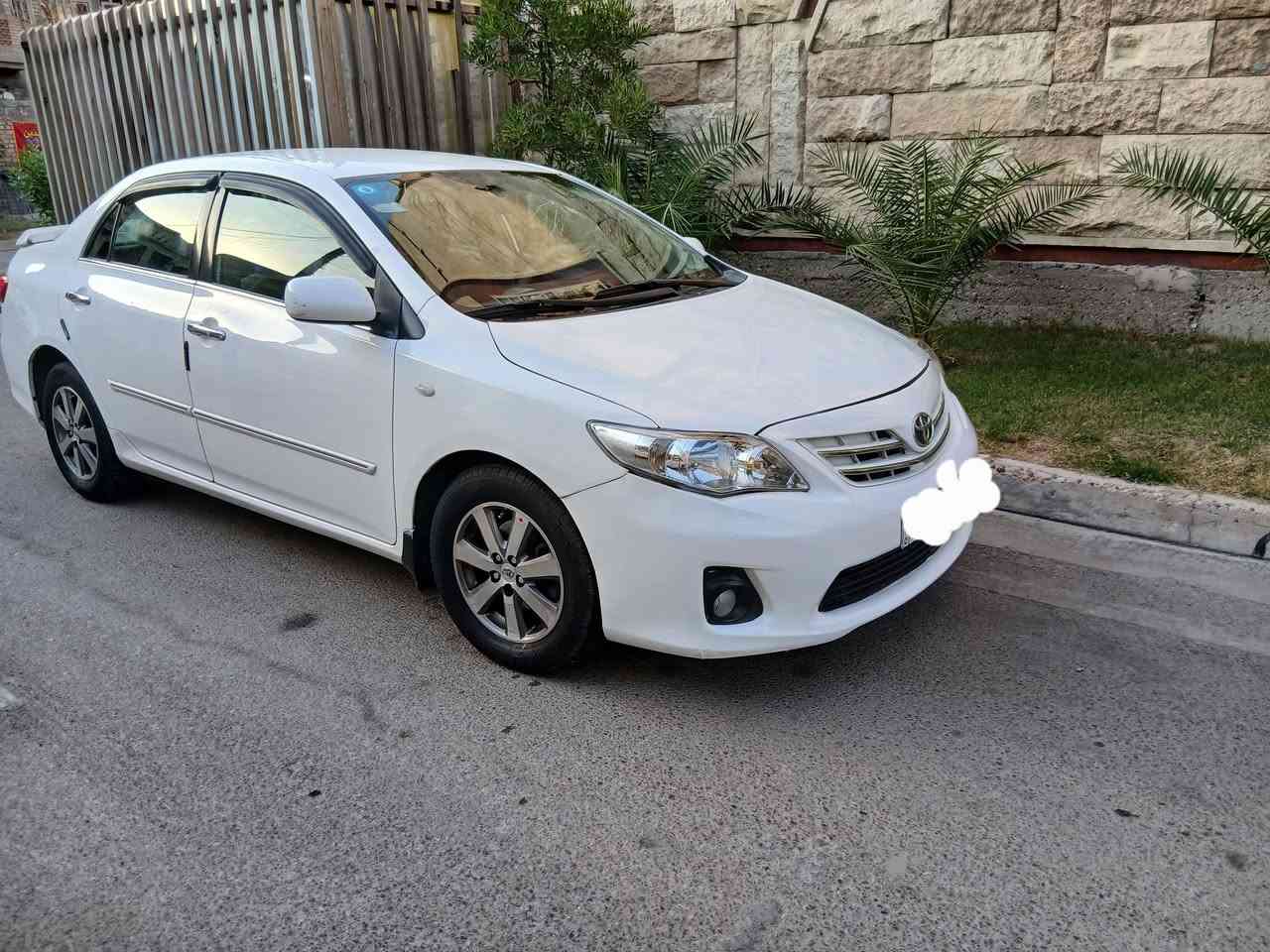 كورلا للبيع 
2011 خليجي 
مكينة 1800 
ماشيه 265 
رقم جديد وسنويه 2030 
رقم بغداد 
بغداد البلديات
صبع نص باب خلف الراكب 
السعر 115 
***********
