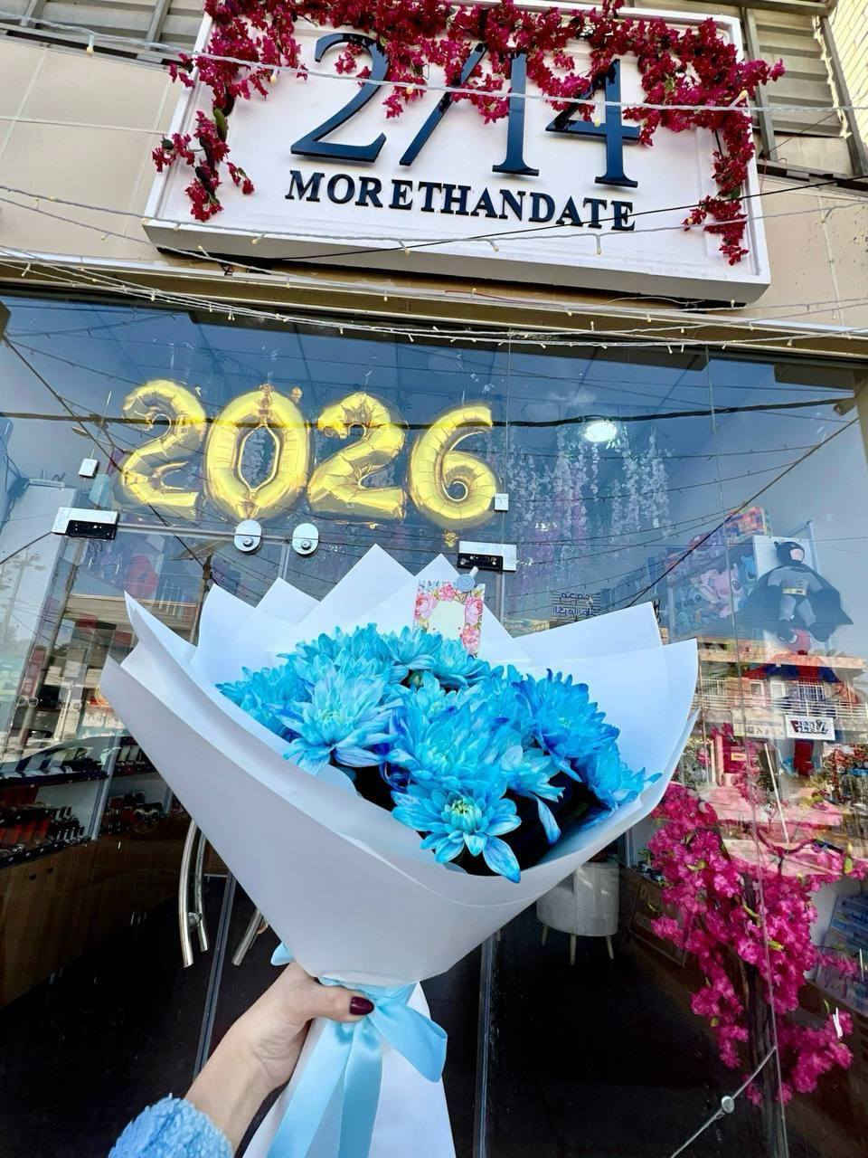 لان البكرلي وناسها الطيبين تستاهل كل الخير
نعلن لكم عن افتتاح متجر 2/14 المتخصص ببيع الزهور الطبيعيه والهدايا ولعب الاطفال ،
تنسيقات حسب الطلب وبمختلف الوان الزهور الطبيعيه ،
العاب اطفال لمختلف الاعمار 
دبب اشكال واحجام مختلفه 
اكسسورارات
ساعات بضمان حقيقي 
نظارات 
واكثر من هذا راح تلكوه بمتجركم 2/14 
العنوان :-البكرلي/قرب مستشفى الضامن 
هاتف /واتساب :- ***********
@إشارة @الجميع
