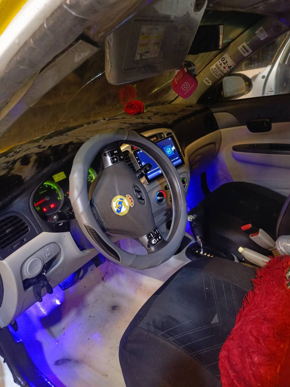 سلام عليكم للبيع اكسنت موديل 9.امريكي كود واحد     فول ما عده فتحه مكينه كير شرط تدفاء تبريد ضرر تكم معجون شويه بل سقف وداير مال جماملق مصلح السعر 78 وبيها مجال شرط تحويل ***********
