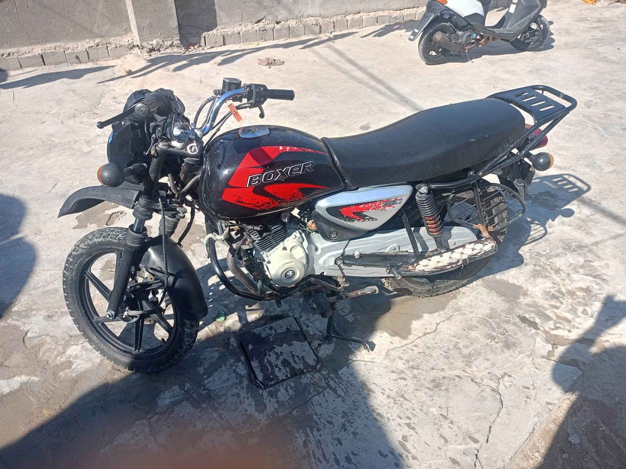 دراجه بوسكر للبيع أوراق كامله نضيفه دراجه ما مفتوحه السعر مليون و300 الستفسار على هاذ الرقم***********
