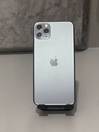 آيفون ١١ برو ماكس • ٢٥٦ • بطارية ٧٩