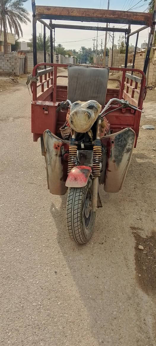 السلام عليكم ستوته للبيع موديل 14 مكينه 23نضيفه نضيفه جدا مكاني بلدروز تايرات انضاف  محرك نضيف نقص كهربائيات فقط 
خاص مفتوح ويدلل علينه رقم الهاتف ***********سعرهه٩٠٠ وبيها مجال حك الجيه
ترهم مراوس بم الطير
