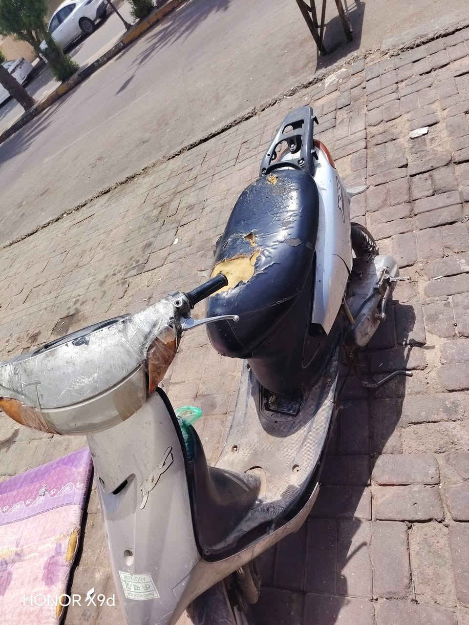 السلام عليكم دراجه للبيع بد بيها الخلفي صوت الكاظميه باب الدراجه سعر 125 وبيها مجال***********
